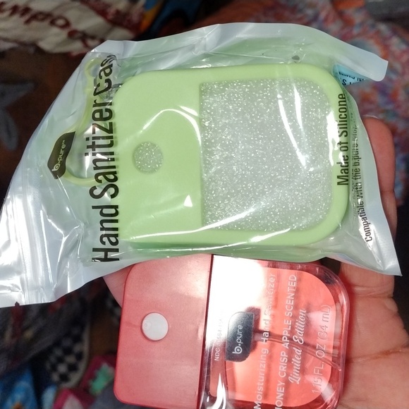 Hand sanitizer an case - Picture 1 of 1